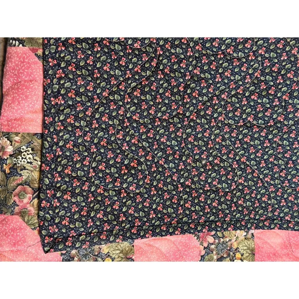 Handmade Patchwork Quilt Four Square Pattern Pink Florals Kitty Cat Centered VTG